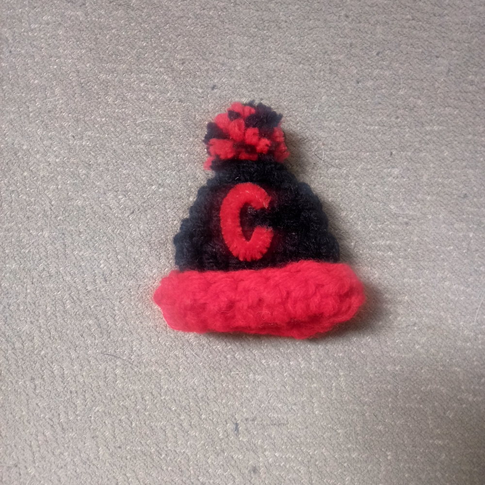 Chic Pink and Black Knit Brooch